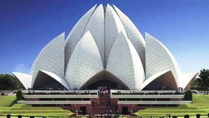 Experience INDIA