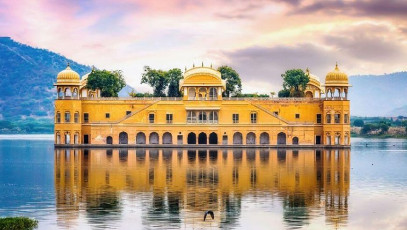 Experience INDIA