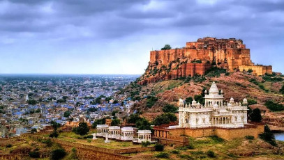 Experience INDIA